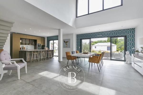 Villiers-sur-Orge, Maison 4 Chambres -  235 m² à vendre