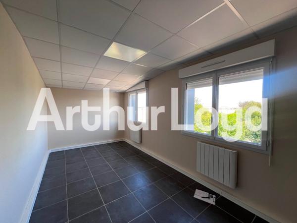 Locaux d'activité / Bureaux - À Louer - IFS