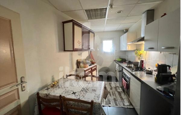 Local D'activité de 730 m²