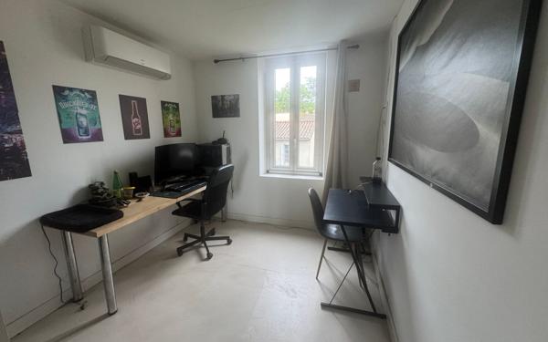 Immeuble à vendre    8 pièces •  Castelnaudary