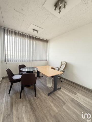 Location bureaux 80 m² La Celle-Saint-Cloud
