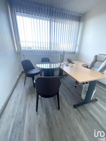 Location bureaux 80 m² La Celle-Saint-Cloud