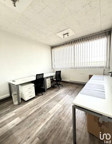 Location bureaux 80 m² La Celle-Saint-Cloud