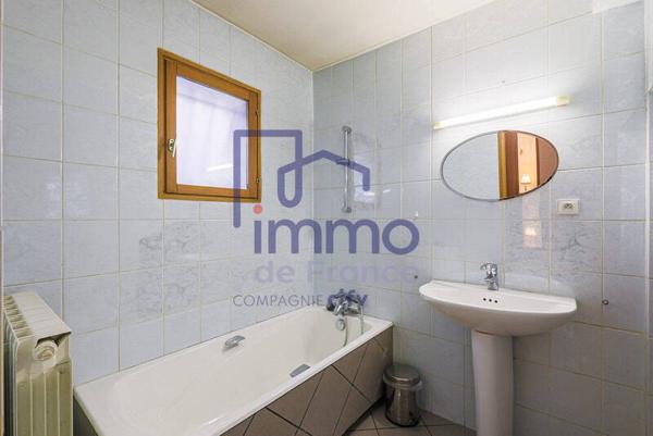 Maison 5 pièces                                        - 38100 Grenoble Réf : 21621