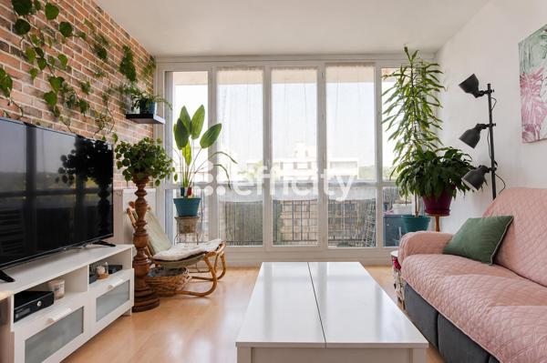 Appartement
         3 pièces
        - 69 m² Exclusivité 185 000 € *