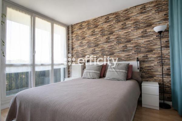 Appartement
         3 pièces
        - 69 m² Exclusivité 185 000 € *