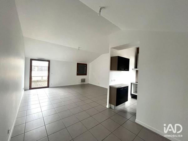 Location appartement 4 pièces 89 m² Mérignac