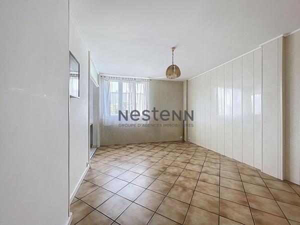 Appartement 5 pièce(s) 3 chambres 80.66m2 proche centre ville VALENTON