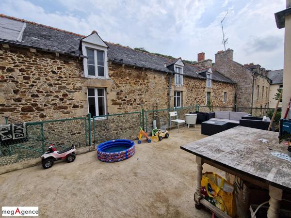 Maison à JUGON LES LACS COMMUNE NOUVELLE, 22270 - 4 pièces 135m²