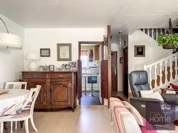 Maison
                                                                                                                                                                                                                                                                                                                        5 pièce(s)                                                                                                                                                                                                          4 chambre(s)                                                                                                                                                                                                          110  m²