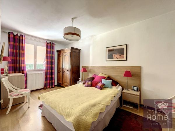 Maison
                                                                                                                                                                                                                                                                                                                        5 pièce(s)                                                                                                                                                                                                          4 chambre(s)                                                                                                                                                                                                          110  m²