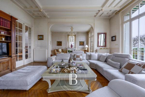 Ablon-sur-Seine, Maison 5 Chambres -  478 m² à vendre