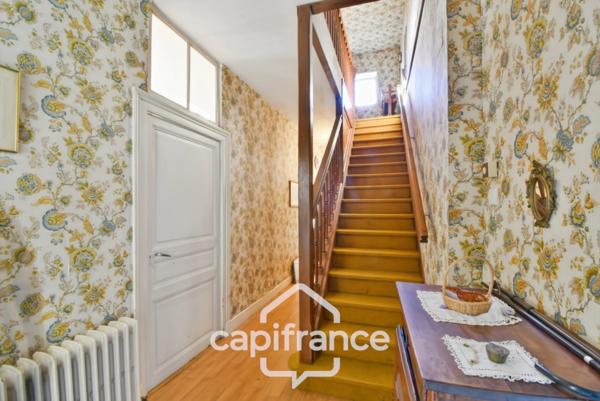 Maison à vendre 12 pièces LOUHANS (71)
