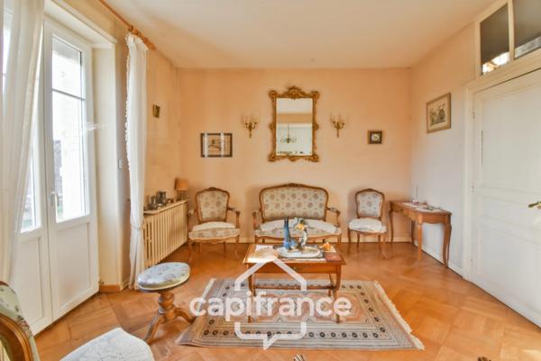 Maison à vendre 12 pièces LOUHANS (71)