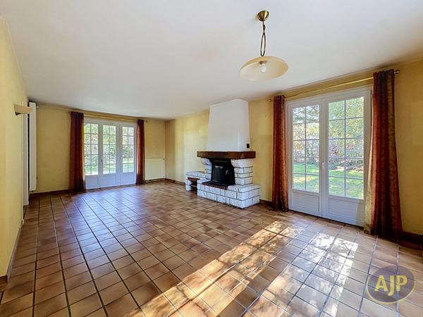 Maison à vendre Challans - 6 pièces, 136m² avec 4 chambre(s) à 310 000€ - AJP Immobilier Challans