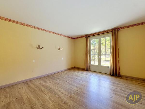 Maison à vendre Challans - 6 pièces, 136m² avec 4 chambre(s) à 310 000€ - AJP Immobilier Challans