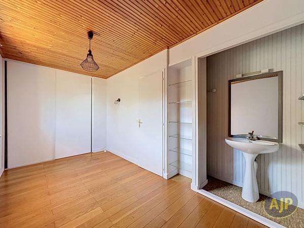 Maison à vendre Challans - 6 pièces, 136m² avec 4 chambre(s) à 310 000€ - AJP Immobilier Challans