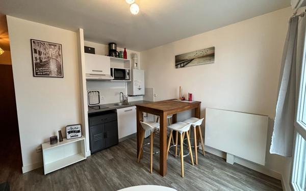 Appartement à vendre    1 pièce • 22 m2 Talence
