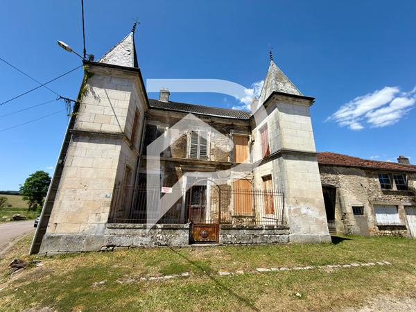 Maison 20 pièces 418.66 m2