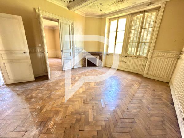 Maison 20 pièces 418.66 m2