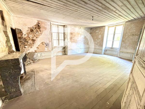 Maison 20 pièces 418.66 m2