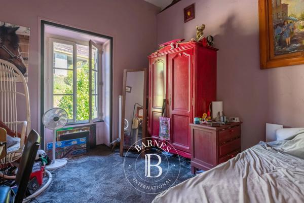 Massieux, Maison de village 3 Chambres -  221 m² à vendre