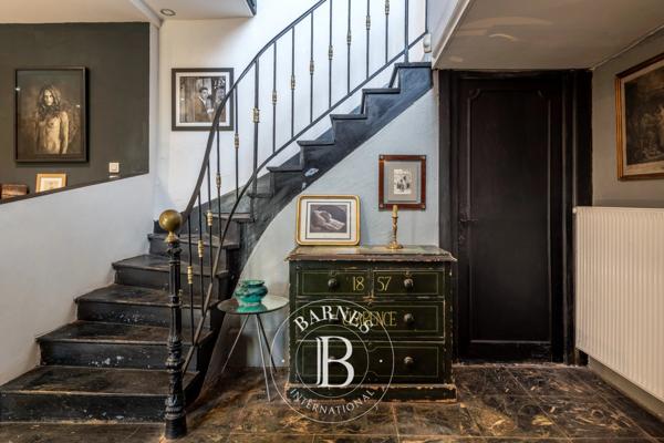 Massieux, Maison de village 3 Chambres -  221 m² à vendre