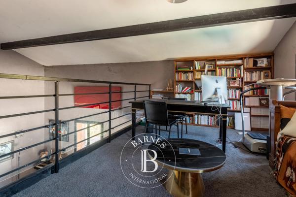 Massieux, Maison de village 3 Chambres -  221 m² à vendre