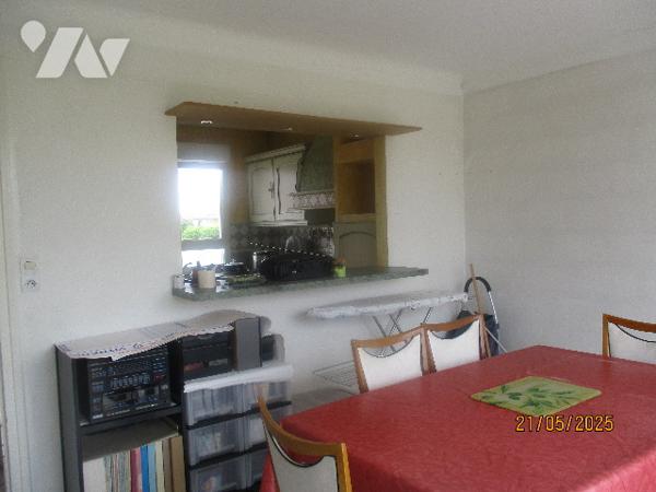 A EPPEVILLE (80400),  Une maison d'habitation  sur sous sol , de plain pied