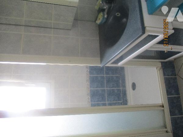 A EPPEVILLE (80400),  Une maison d'habitation  sur sous sol , de plain pied