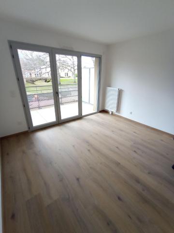 LOCATION ANGERS * T2 * 108 * FOGLIA *,  
Angers 49000