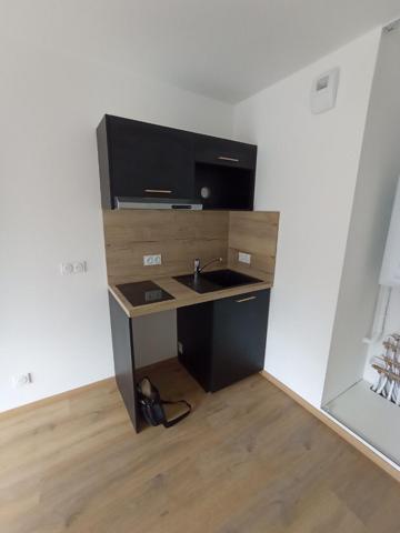 LOCATION ANGERS * T2 * 108 * FOGLIA *,  
Angers 49000