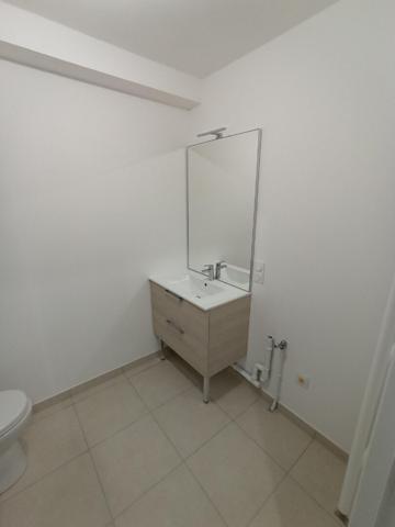 LOCATION ANGERS * T2 * 108 * FOGLIA *,  
Angers 49000