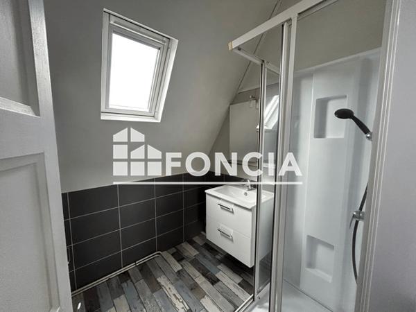 Location Maison 4 pièces 108 m² - 121 AVENUE CAMILLE PAGE Chatellerault 86100