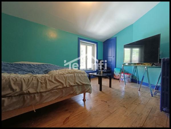 Maison mitoyenne 2 côtés à vendre, 4 pièces - Thiers 63300