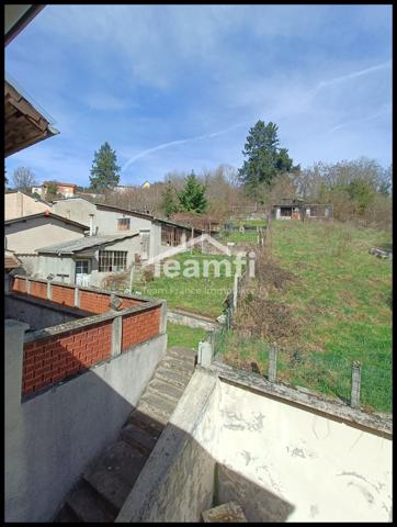 Maison mitoyenne 2 côtés à vendre, 4 pièces - Thiers 63300