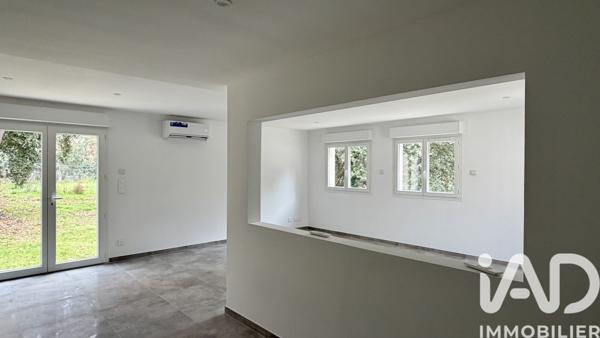 Maison à vendre 4 pièces 110 m² Saint-Restitut