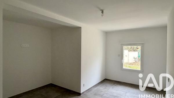 Maison à vendre 4 pièces 110 m² Saint-Restitut