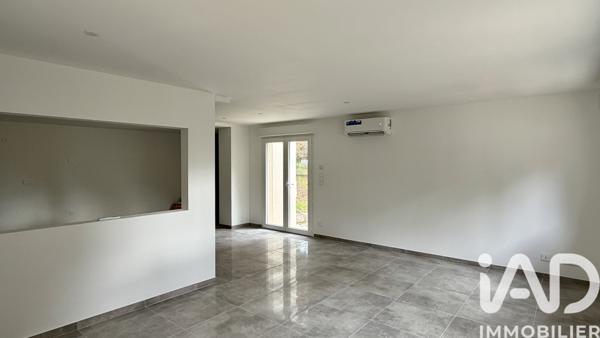 Maison à vendre 4 pièces 110 m² Saint-Restitut