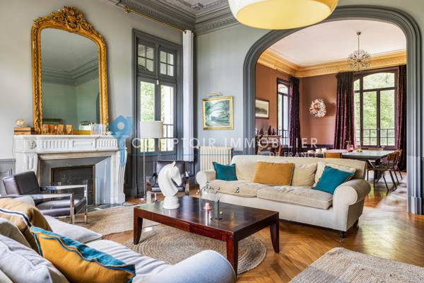 Propriete
                                                                                                                                                                                                                                                                                                                        25 pièce(s)                                                                                                                                                                                                          20 chambre(s)                                                                                                                                                                                                          1000  m²