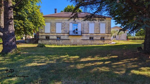 Maison de caractère avec appartement indépendant et jardin soigné