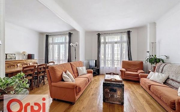 Appartement à vendre    6 pièces • 121,27 m2 Châtillon