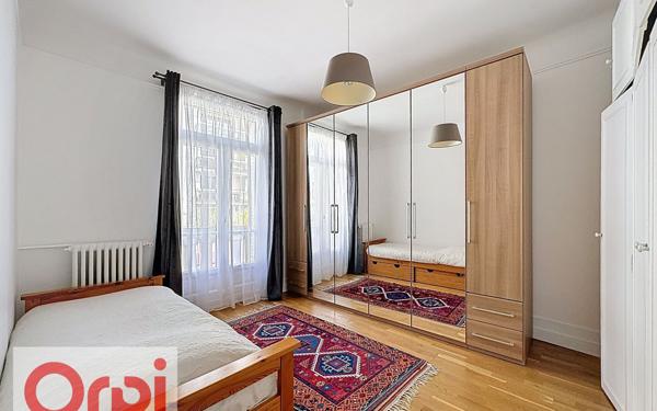 Appartement à vendre    6 pièces • 121,27 m2 Châtillon