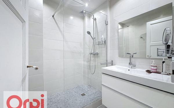 Appartement à vendre    6 pièces • 121,27 m2 Châtillon