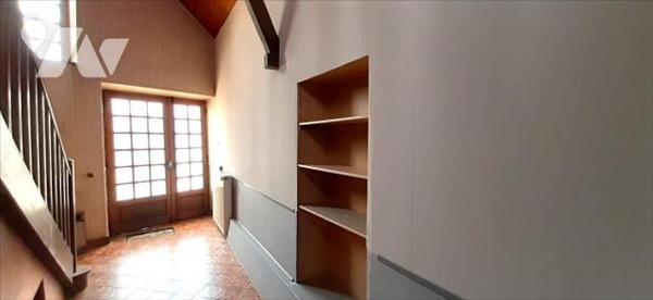 IMMEUBLE A USAGE MIXTE EQUEURDREVILLE : BOULANGERIE + APPARTEMENT T4 AU-DESSUS