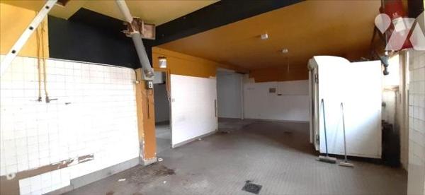 IMMEUBLE A USAGE MIXTE EQUEURDREVILLE : BOULANGERIE + APPARTEMENT T4 AU-DESSUS