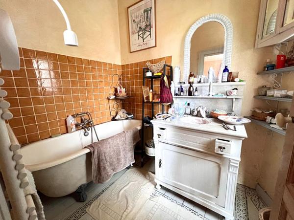 MAISON DE CARACTERE 175 M2  TGV VENDOME 20MN