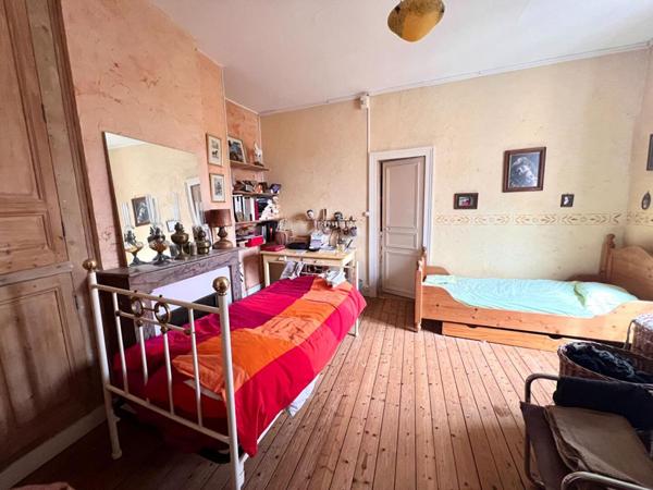 MAISON DE CARACTERE 175 M2  TGV VENDOME 20MN