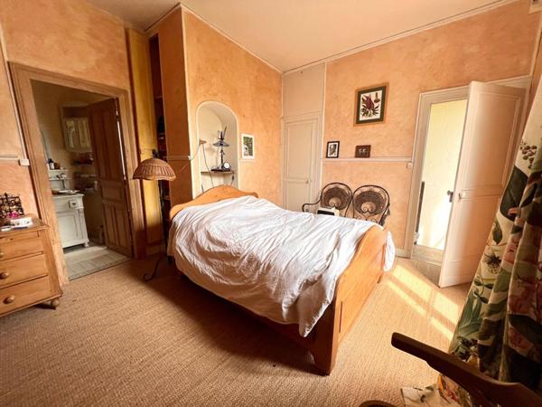 MAISON DE CARACTERE 175 M2  TGV VENDOME 20MN