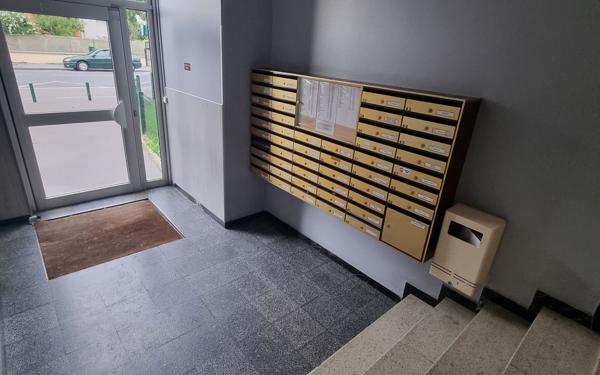 Appartement à vendre    2 pièces • 57,81 m2 Colombes